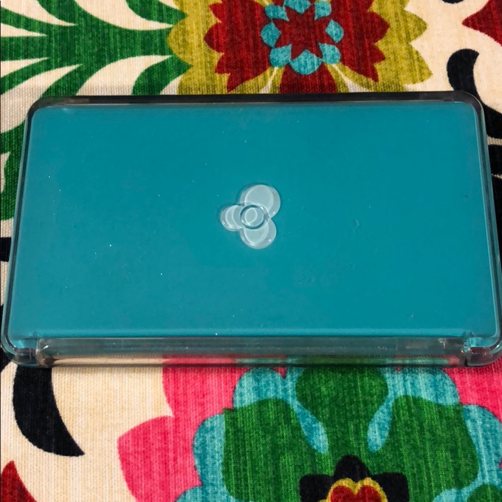 Depotted Naked 1 and Naked 3 in Uni pallet